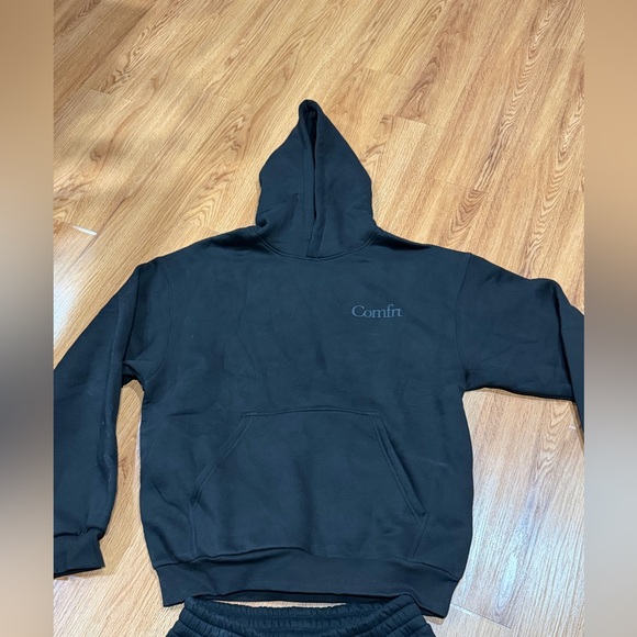 Brand New COMFRT Women's Black Sweatpants and Hoodie - Picture 4 of 4